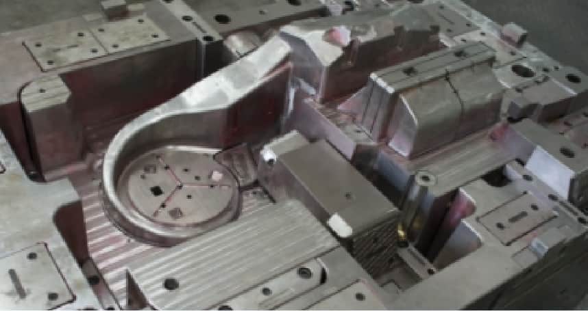 Mold<br>Finishing at high-speed rotation by machining centers