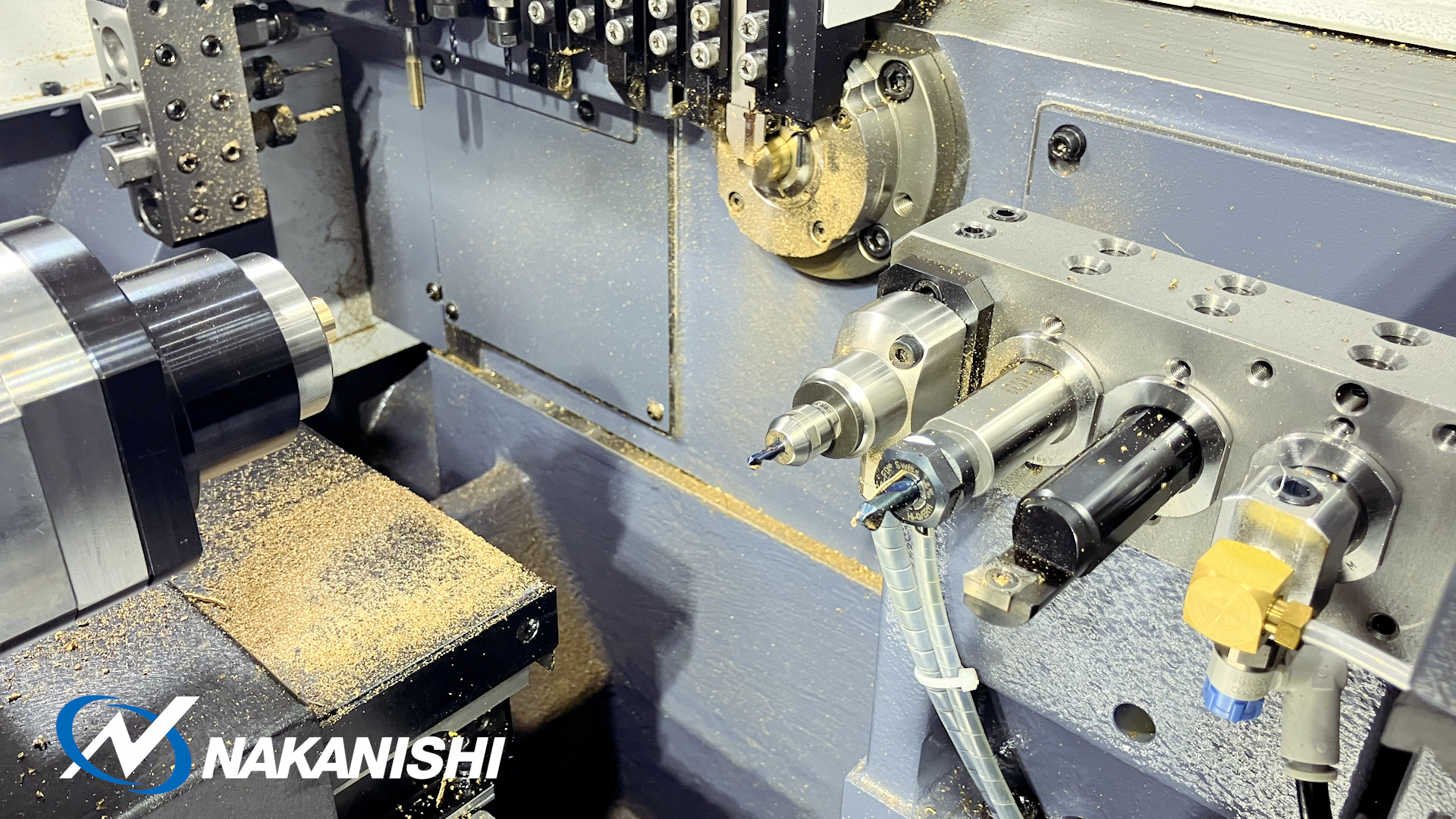 【真鍮(C3604) φ3ドリル文字彫り加工】CNC自動旋盤×フランジスピンドル